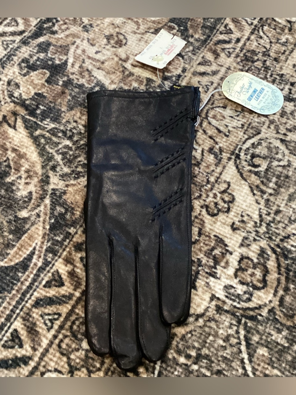 Mojud Feather Weight Genuine Leather Gloves Women’s 6-7
